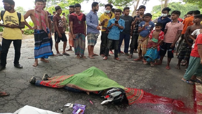 নগরকান্দায় বাসের ধাক্কায় মোটরসাইকেল আরোহীর মৃত্যু