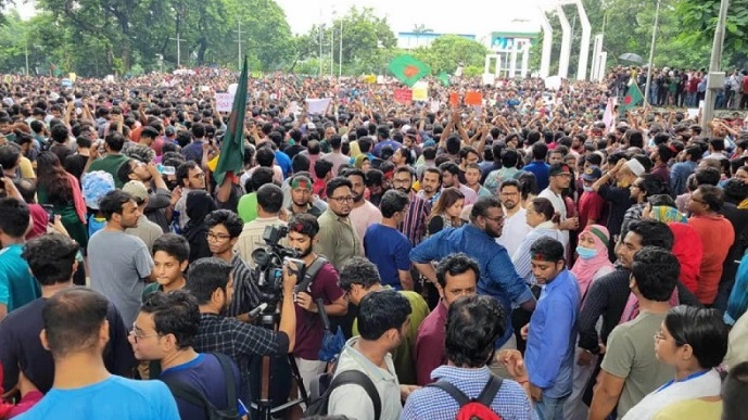 সরকার পদত্যাগের ১ দফা দাবি ছাত্র আন্দোলনের সমন্বয়কদের