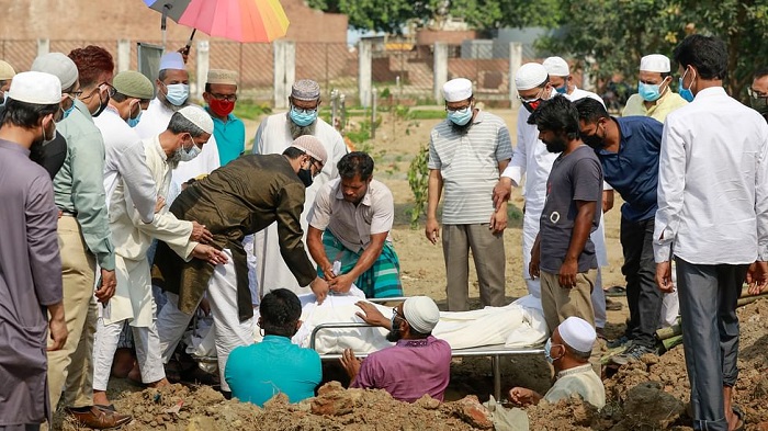 কমেছে মৃত্যু বেড়েছে শনাক্ত